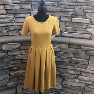 🛍SALE! NWT LuLaRoe Women’s size medium Dress